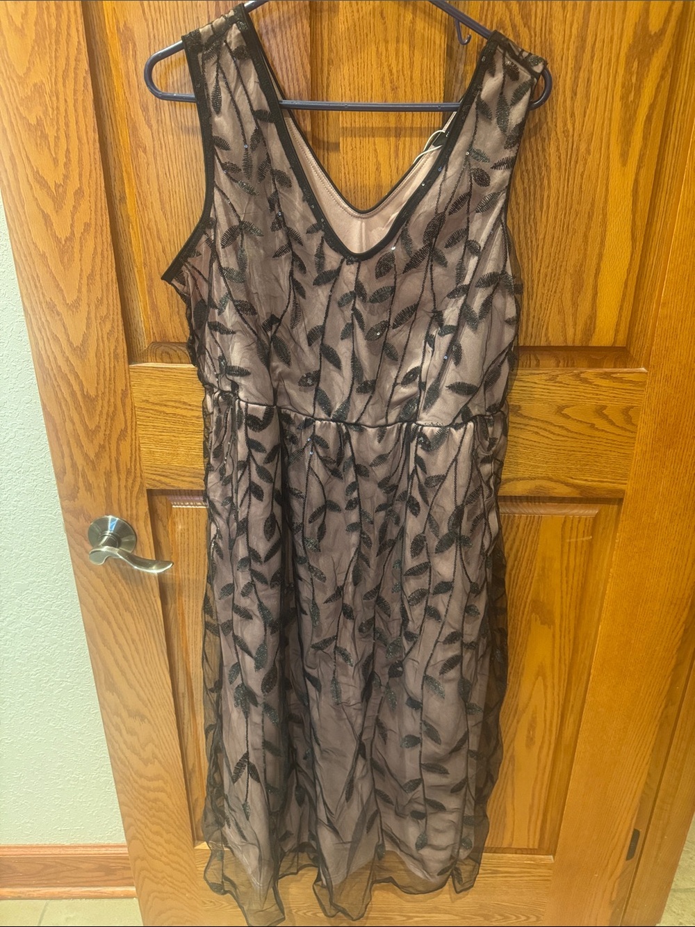 BloomChic Black Leaf-Embroidered Taupe Evening Dress